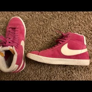 Nike Suede Mid-top trainers